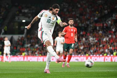 Lizbon, Portekiz. 14 Ekim 2025. Portekiz 'de oynanan FIFA Dünya Kupası 2026 elemelerinde Macaristan' a karşı Lizbon 'daki Estadio Jose Alvalade' de mücadele eden Dominik Szoboszlai orta saha oyuncusu. 