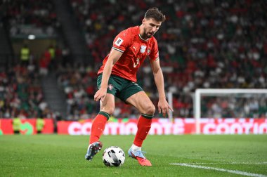 Lizbon, Portekiz. 11 Ekim 2025. Portekiz 'in Portekiz savunucusu Rben Dias, 2026 FIFA Dünya Kupası elemeleri için Lizbon' daki Estadio Jose Alvalade 'de İrlanda' ya karşı mücadele ediyor.. 