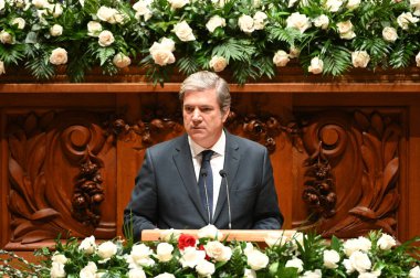 Lizbon, Portekiz. 25 Kasım 2025 'te Lizbon' daki Meclis 'te 25 Kasım 1975' in yıldönümü münasebetiyle genel kurul toplandı.. 