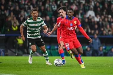 Lizbon, Portekiz. 20 Ocak 2026. Paris Saint Germain 'den Ousmane Dembele, Lizbon' daki Estadio Jose Alvalade 'deki UEFA Şampiyonlar Ligi için Paris Saint-Germain' e karşı Spor Karargahı sırasında hareket halinde..