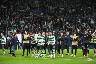 Lizbon, Portekiz. 20 Ocak 2026. Sportif CP oyuncuları, Lizbon 'daki Estadio Jose Alvalade' de UEFA Şampiyonlar Ligi için Paris Saint-Germain 'e karşı Sporting CP' nin galibiyetini kutluyor..