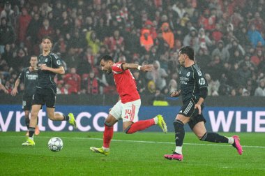 Lizbon, Portekiz. 28 Ocak 2026. SL Benfica 'dan Vangelis Pavlidis Lizbon' da Estadio da Luz 'da Real Madrid' e karşı mücadele ederken.
