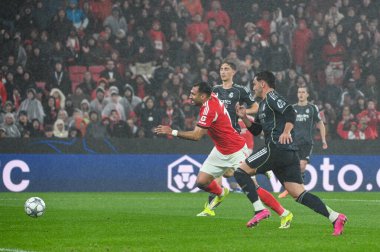 Lizbon, Portekiz. 28 Ocak 2026. SL Benfica 'dan Vangelis Pavlidis Lizbon' da Estadio da Luz 'da Real Madrid' e karşı mücadele ederken.
