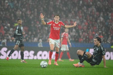 Lizbon, Portekiz. 28 Ocak 2026. Benfica 'da SL Benfica' dan Andreas Schjelderup, Lizbon 'da Estadio da Luz' da Real Madrid 'e karşı mücadele ediyor..