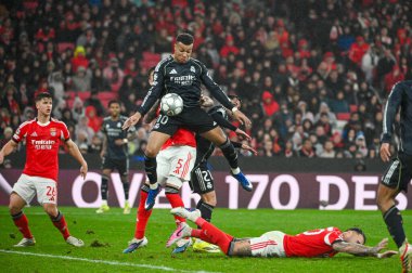 Lizbon, Portekiz. 28 Ocak 2026. Real Madrid 'in Kylian Mbappe forveti Benfica maçında Real Madrid' e karşı Lizbon 'da Estadio da Luz' da mücadele etti..