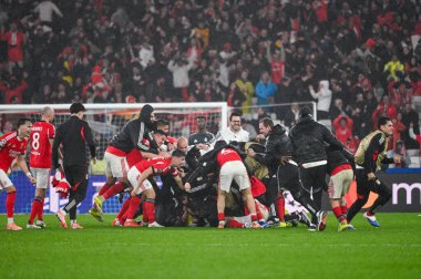 Lizbon, Portekiz. 28 Ocak 2026. SL Benfica 'nın oyuncuları Benfica maçında Real Madrid' e karşı Lizbon 'daki Estadio da Luz Şampiyonlar Ligi' nde gol attılar..