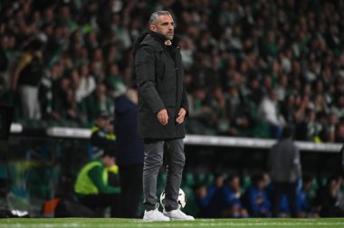 Lizbon, Portekiz. 3 Mart 2026. Lizbon 'daki Estadio Jose Alvalade' de Taca de Portugal yarı finalinde FC Porto 'ya karşı Sporting CP antrenörü Rui Borges.