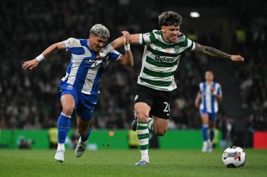 Lizbon, Portekiz. 3 Mart 2026. Sporting CP 'nin Maximiliano Araujo savunucusu Lizbon' daki Estadio Jose Alvalade 'de oynanan Taca de Portugal yarı final ilk ayağı için FC Porto' ya karşı..