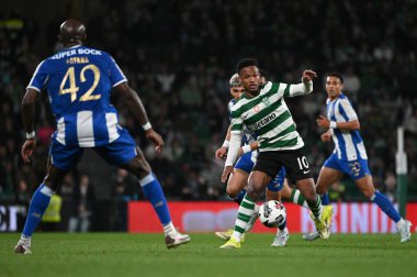 Lizbon, Portekiz. 3 Mart 2026. Sporting CP 'nin Geny Catamo forveti, Lizbon' daki Estadio Jose Alvalade 'de Portekiz' in Taca de Portekiz yarı final ilk ayağı için FC Porto 'ya karşı CP' de maç yapıyor..