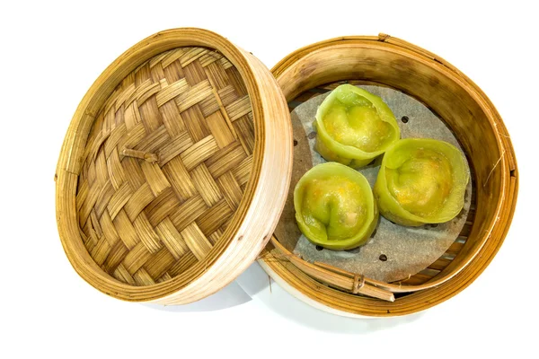 Dim sum en cesta de bambú — Foto de Stock