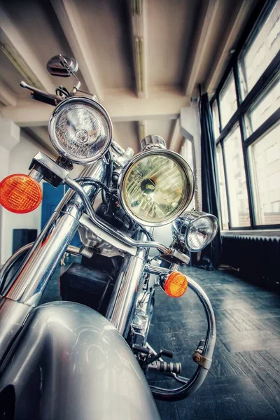 Large silver motorcycle cruiser — Stock Photo, Image