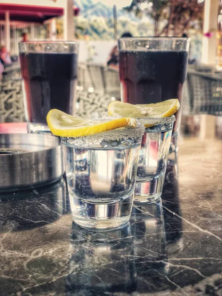 Alkgol güzel bir yerde.