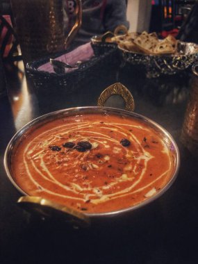 Güzel sihirli yemek.