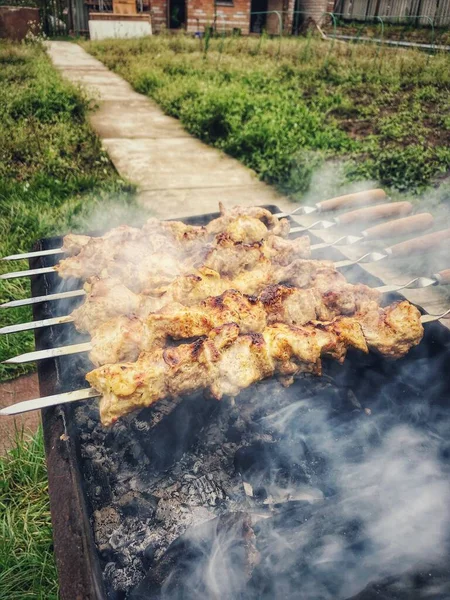Güzel sihirli yemek.