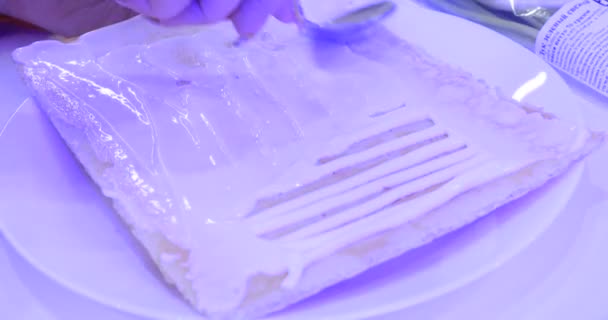 Cooking a snack fish cake with cheese — Stock Footage Cooking a snack fish cake with cheese Royalty Free Stock Footage