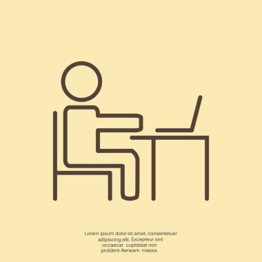 Adam masada dizüstü bilgisayar kutsal kişilerin resmi ile