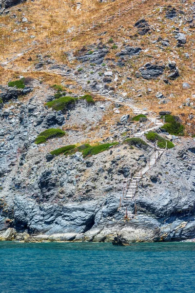 Сходи на Егейське море, острів Мілос, Кіклади, Греція — стокове фото