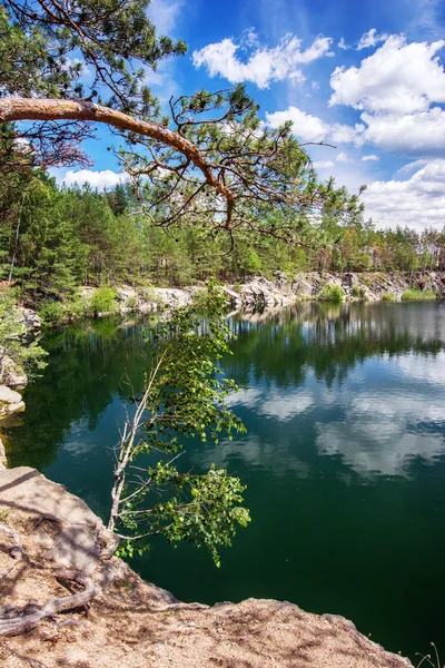 Vackra steniga karriär, Korostushev, Ukraina — Stockfoto