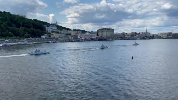 Agustus Kyiv Ukraina Rehearsal Water Parade Sungai Dnipro Sebelum Deklarasi — Stok Video