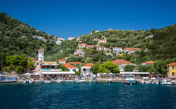 Small village of Ithaka, Kioni — Stock Photo, Image