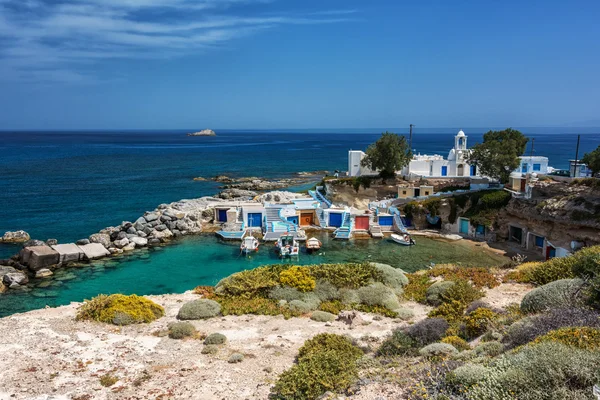 Isola di Milos - Cicladi, tradizionale villaggio di pescatori — Foto Stock