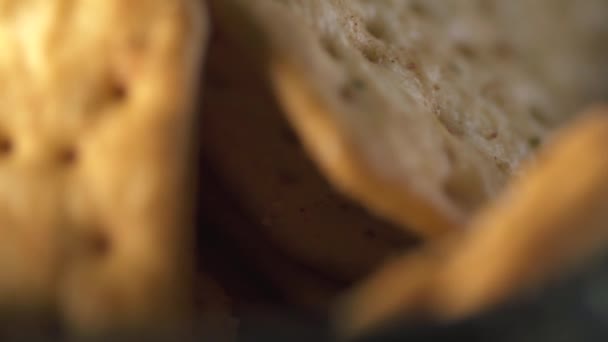 Rotierende Textur Von Movin Cracker Mit Salz Einer Großaufnahme Hochwertiges — Stockvideo