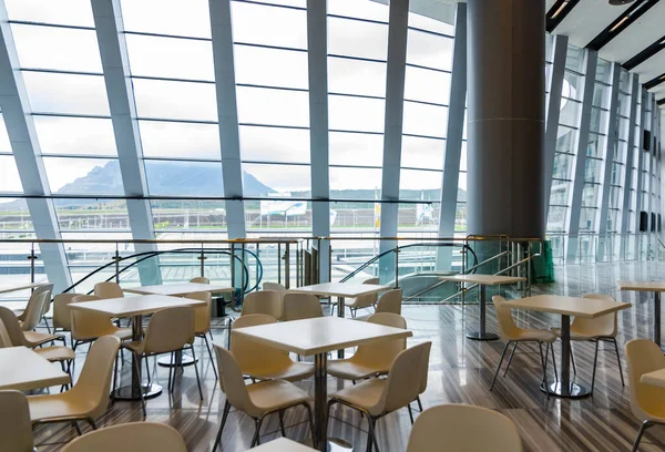 İş merkezindeki bekleme odası, havaalanı.