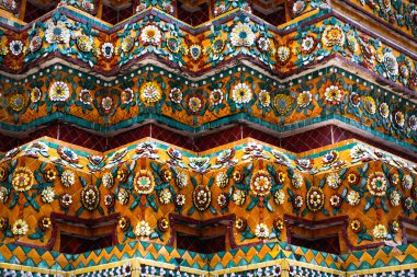 Budist tapınağı'nın Seramik dekoratif elemanlar