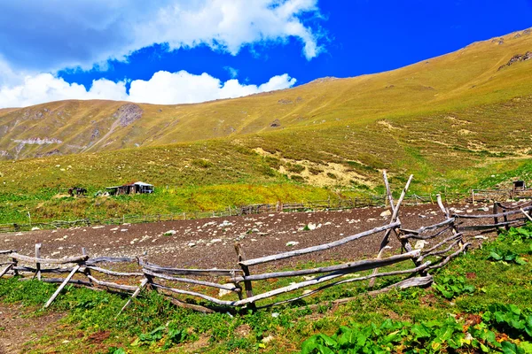 Little pinfold in the Caucasus mountains — Stock Photo, Image