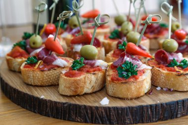 lezzetli görünümlü yan yemekler, meze yemek veya tapas