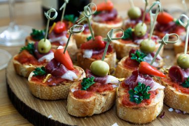 lezzetli görünümlü yan yemekler, meze yemek veya tapas