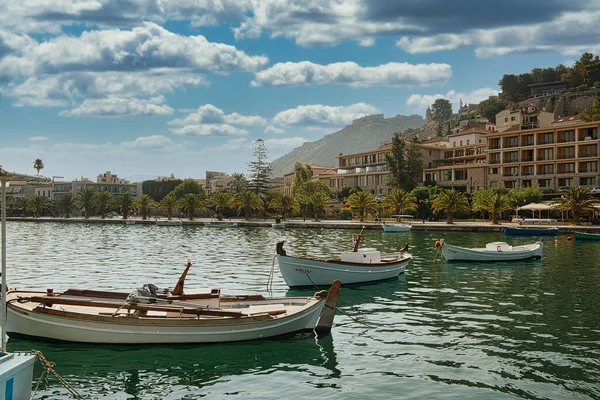 Řecko, panorama Nafplion pohled na město z moře — Stock fotografie