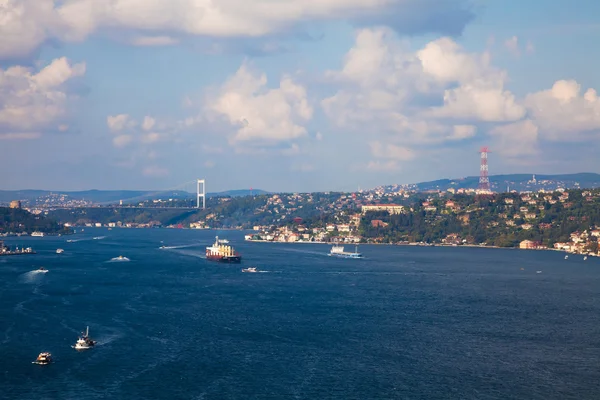 Vistas do Bósforo e de Istambul — Fotografia de Stock