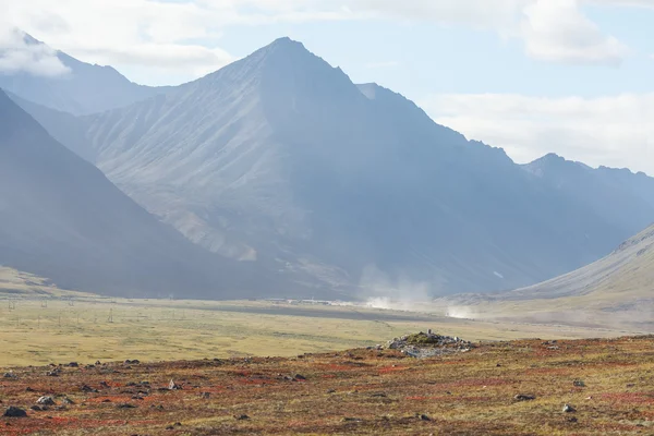 Pestré podzimní Čukotský tundra, polární kruh Rusko — Stock fotografie