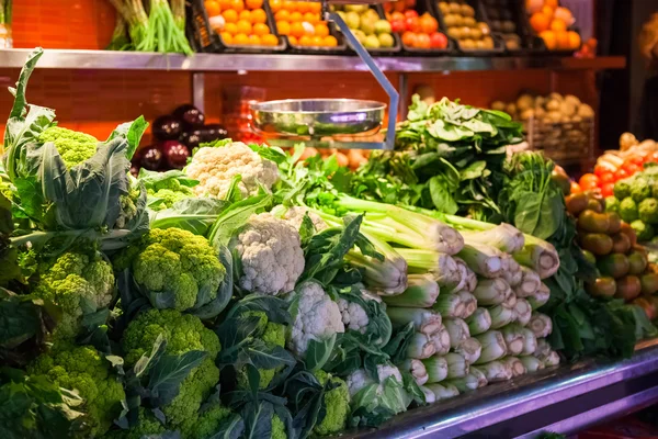 Barcelona'da sebzeli La Boqueria market