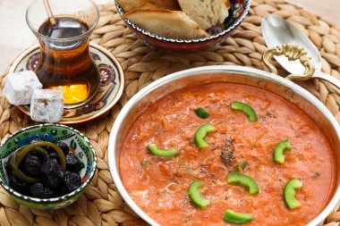Menemen adlı ünlü Türk yemeği