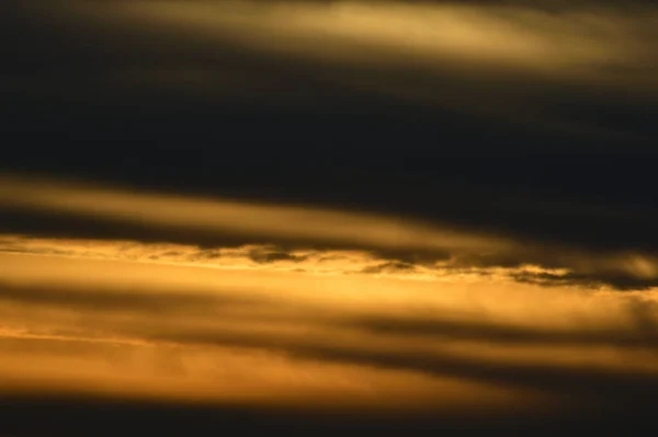 Nuages Contre Soleil Couchant — Photo