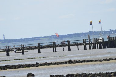 Sahili de düşük tide