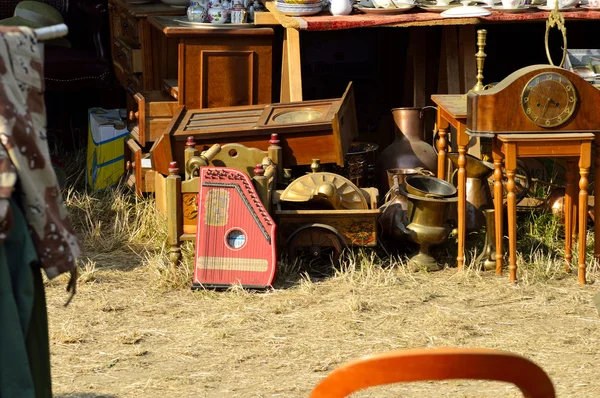 old items to sell at the flea market