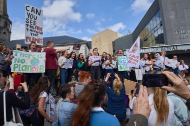 WATERFORD / IRELAND / EPT 20-2019 iklim değişikliği protestoları. Çevre için seferberlik