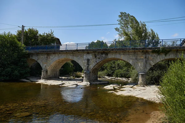 Romanik Köprü Loma Montija Merindades Burgos Castilla Leon Spanya — Stok fotoğraf