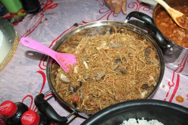 Düğün Kutlamasının Gıda Etkinliği Çiçek Dekorasyonu