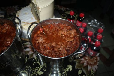 Düğün Kutlamasının Gıda Etkinliği Çiçek Dekorasyonu