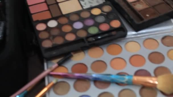 Outils Maquillage Artiste Sur Préparation Pour Mariage — Video