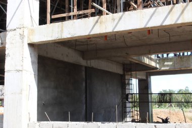 Alan Alanı Yapılandırmaları Yüksek Yükselen İnşaat Mavi Gökyüzünde İlerleme