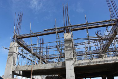 Bölge İlerlemesi Üzerine Yüksek Katlı İnşaat Binası 