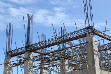 Bölge İlerlemesi Üzerine Yüksek Katlı İnşaat Binası 