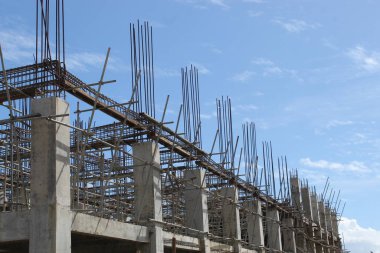 Bölge İlerlemesi Üzerine Yüksek Katlı İnşaat Binası 