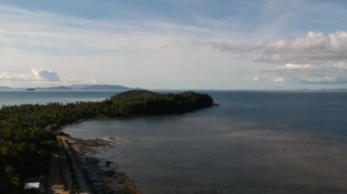 Yazın Serin Havasında Hava Görüntüsü Parlak Mavi Gökyüzü manzaralı