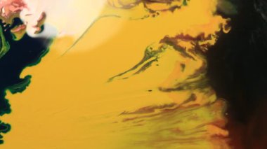 farklı şekillerde cam serin efektlerde renk karıştırmak bir bağırsak yaratıcı çalışmasında dış uzay şekline benzer.